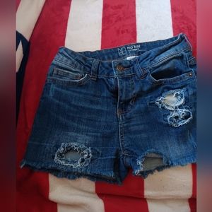 Woman's size 3 no boundaries Jean shorts